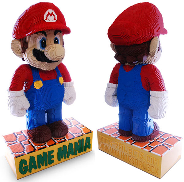 worlds_largest_lego_mario_12.jpg